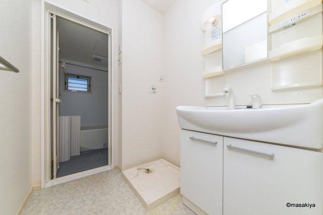 アンベリール長池の洗面所|洗面・脱衣　シャンプードレッサー付き