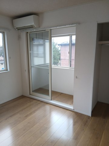 エテルナの居間・リビング