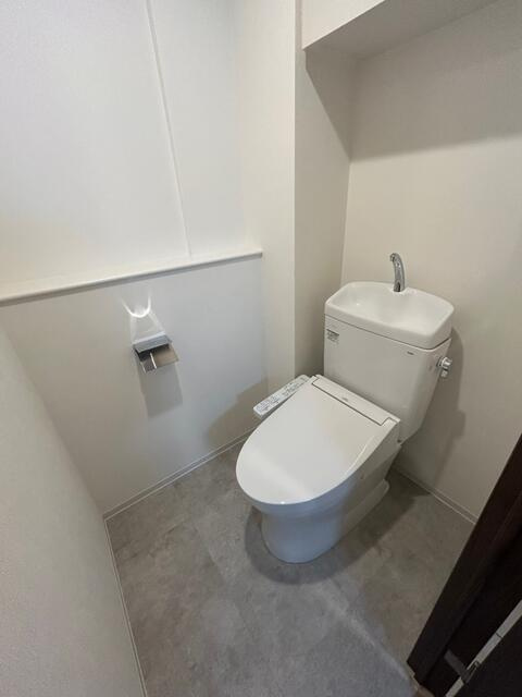 ＸＥＢＥＣ経堂のトイレ|落ち着いた色調のトイレです