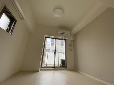 【洋室】 | LiveCasa本町（ライブカーサ本町） | LiveCasa本町（ライブカーサ本町）　洋室