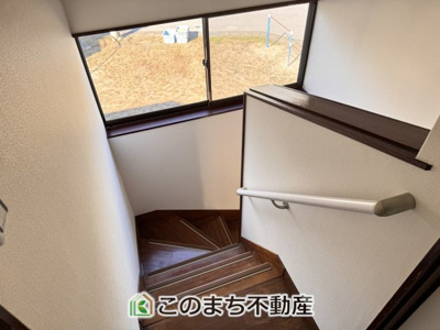 【内装】 | KEM真岡市長田1期 | 手すり付きで小さなお子様にも安心の階段スペースです☆