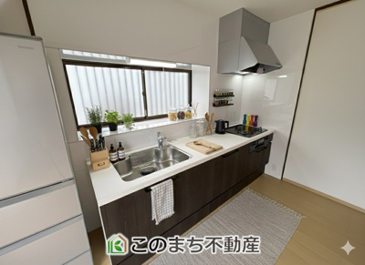 【キッチン】 | KEM真岡市長田1期 | 家具・什器・調度品・植栽・カーテンなどはCG加工しております。販売価格には含まれません。