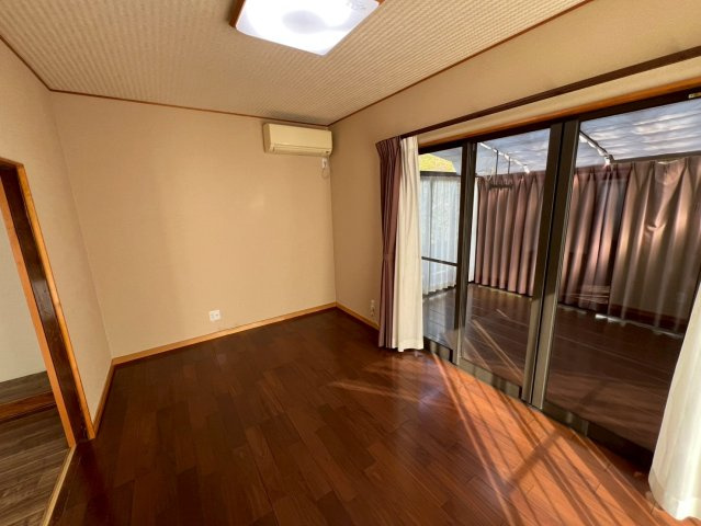 白井掛戸建の居間・リビング