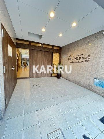 ドルフ今里駅前のエントランス|建物の内部です