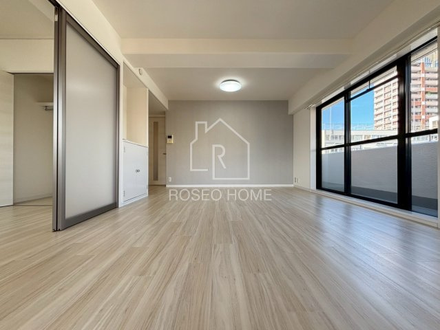 アーデンコート西長堀の居間・リビング|同マンション別部屋：参考写真