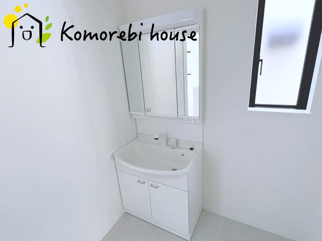 さいたま市西区指扇996番2　新築一戸建て　Aの独立洗面台|独立洗面台です