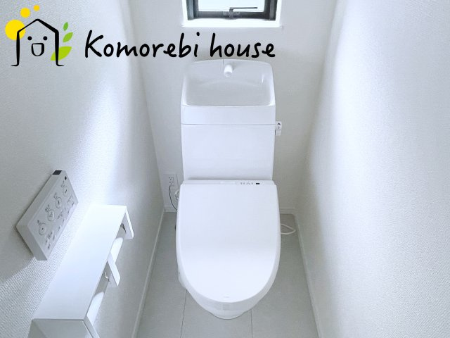 さいたま市西区指扇996番2　新築一戸建て　Aのトイレ|落ち着いたトイレです