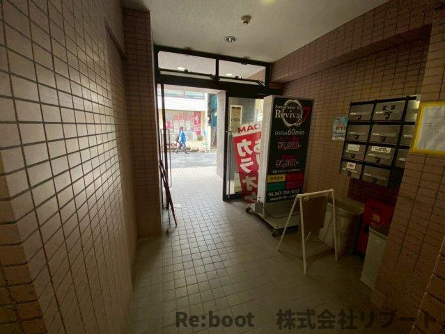 セントラル本八幡ビルのロビー