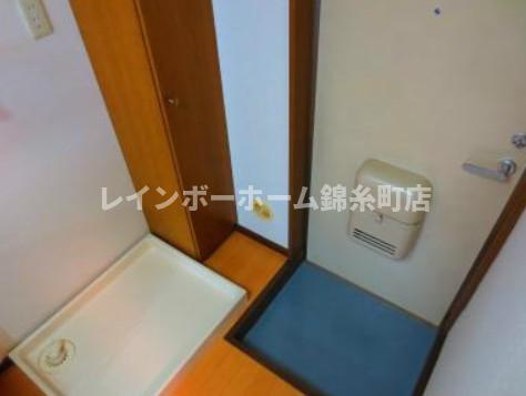 パインヒル南篠崎の玄関