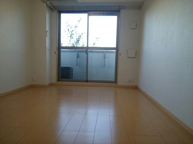 エルパーレ大泉学園の居間・リビング