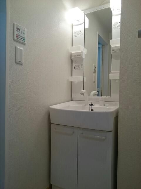 エルパーレ大泉学園の洗面所