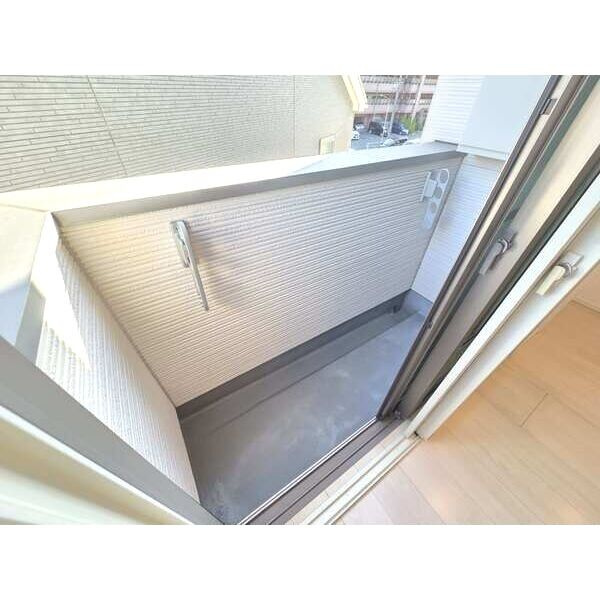 アーバンテラス浮島町　名古屋市賃貸　仲介手数料無料のバルコニー