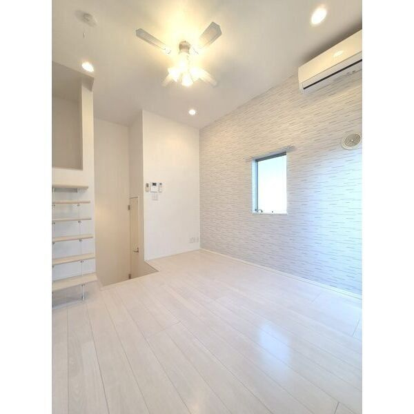 アーバンテラス浮島町　名古屋市賃貸　仲介手数料無料の居間・リビング