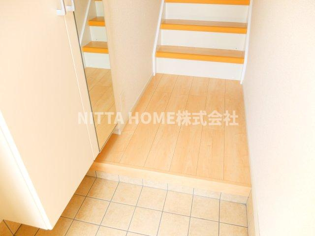 ソルベニの玄関|玄関スペースも広々☆