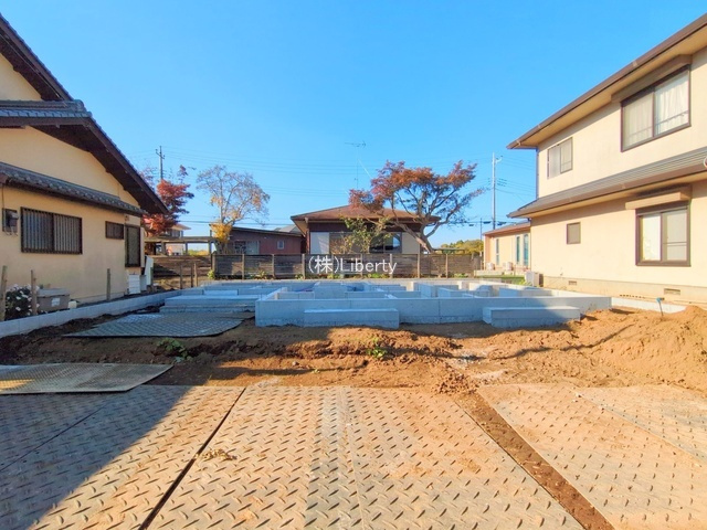 つくば市観音台1丁目　新築戸建の前面道路含む現地写真