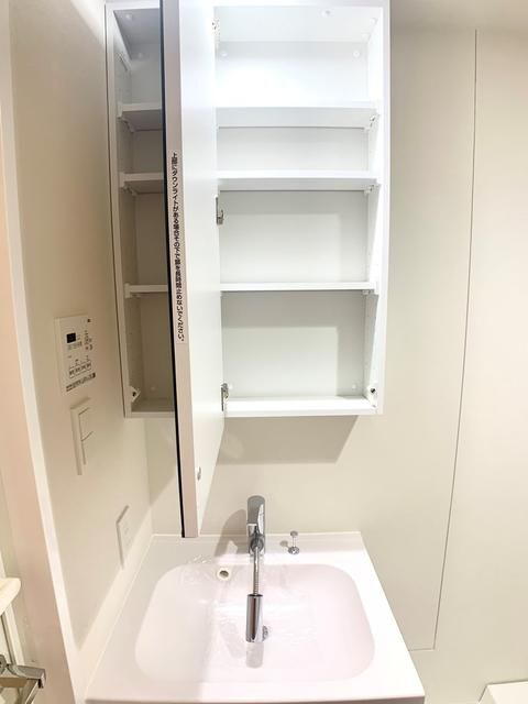 Ｌａ　Ｄｏｕｃｅｕｒ赤塚の洗面所