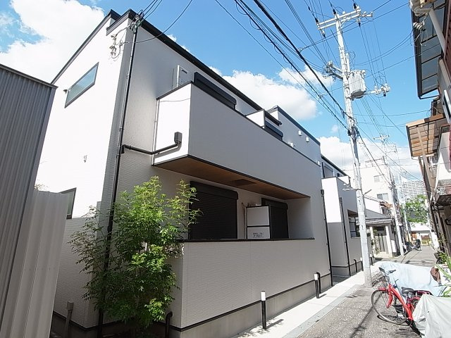 ブルームの外観|全戸南向きの明るい外観です