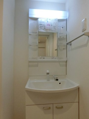 リブリ・柏町の洗面所|脱衣スペースもあります