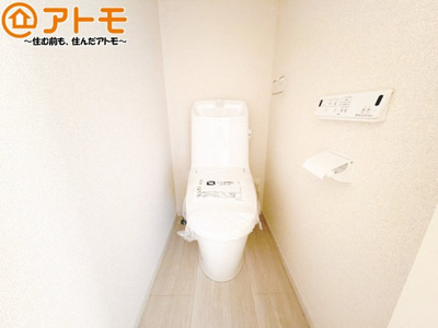 【トイレ】 | 駿河区下川原六丁目13期　新築戸建　3号棟 | 毎日使うトイレだからこそ機能性を重視したいですよね！温水洗浄便座で快適な時間をお過ごしください♪