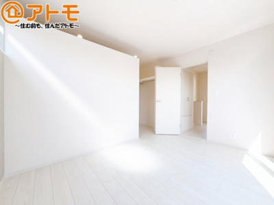 【寝室】 | 駿河区下川原六丁目13期　新築戸建　1号棟 | 毎日すごす部屋の広さや陽当りも気になるポイントですね！現地で体感してみてください♪
