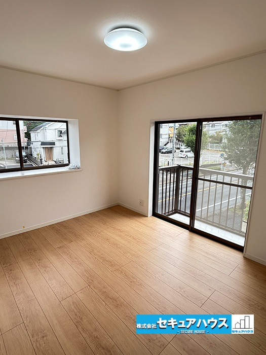 名古屋市緑区旭出2丁目　中古住宅の洋室|【洋室】
◆お子様のお部屋や主寝室、来客時の宿泊室、趣味のお部屋としてもご利用いただけます♪