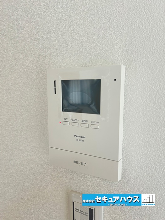 名古屋市緑区旭出2丁目　中古住宅の防犯設備|【モニター付きインターホン】
◆モニターで確認でき、録画もついて防犯対策にも。
ボタンひとつで会話できます‼