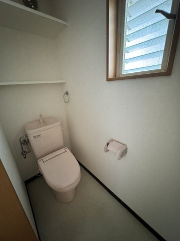 上植野町樋爪戸建て住宅のトイレ|シンプルで使いやすいトイレです