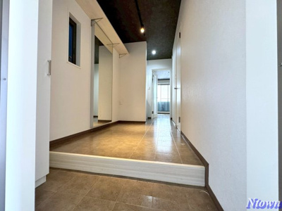 【玄関】 | Gallery庄内通(ギャラリーショウナイドオリ) | 玄関です