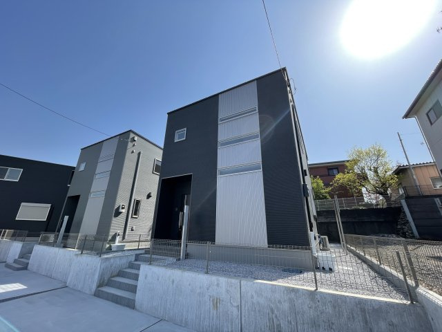 アバンサールの画像