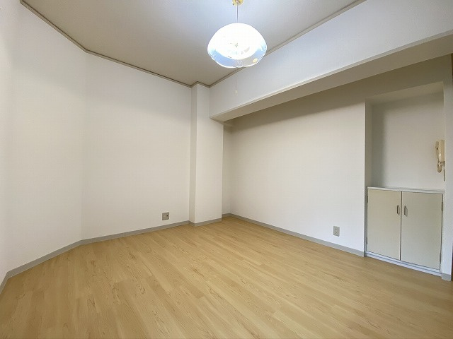 神戸市須磨区鷹取町３丁目の賃貸マンション