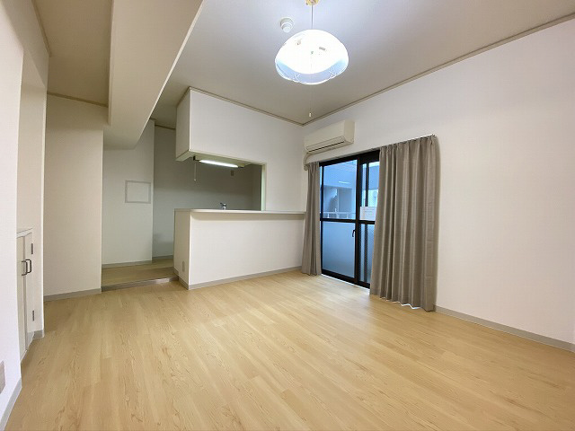 神戸市須磨区鷹取町３丁目の賃貸マンションの居間・リビング|リビング