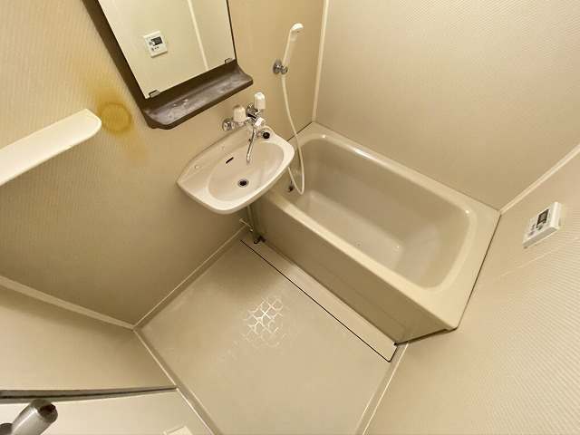 神戸市須磨区鷹取町３丁目の賃貸マンションの浴室|浴室