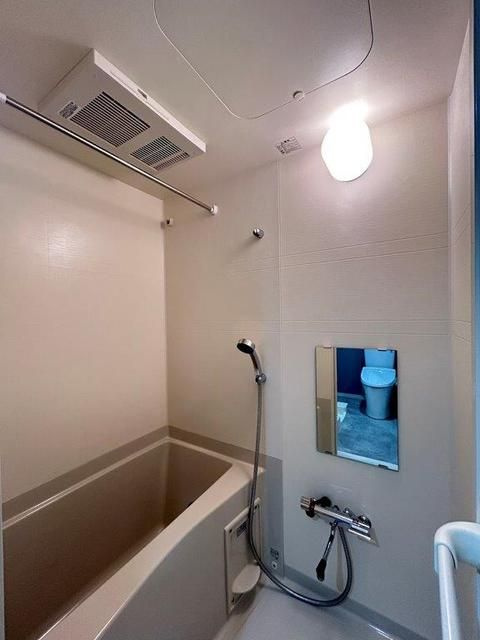 ドゥーエ蕨の浴室