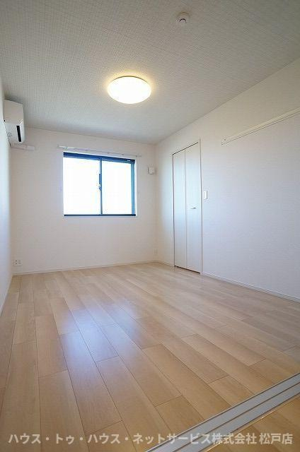 メゾン初富の寝室