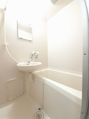 【浴室】 | サン・ラヴィアンＢ