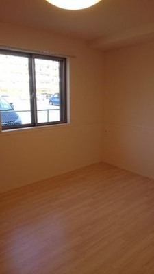 【洋室】 | アヴァンス・アカツカ