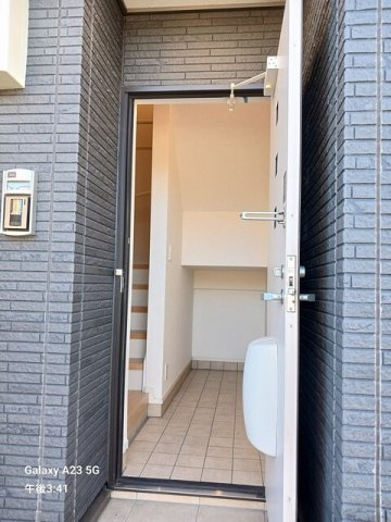 ゆりの木・Ⅵの玄関