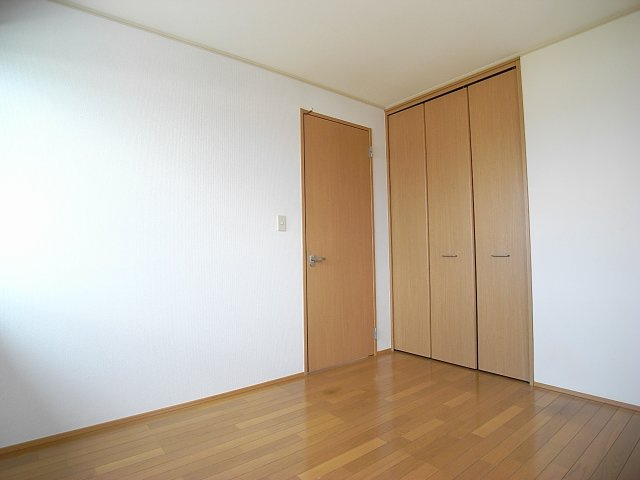 ベルパークＡ・Ｂの洋室|北側6帖洋室