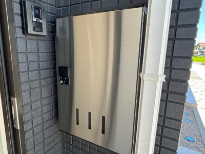 【その他】 | ラ・ポーズ | 宅配ボックス