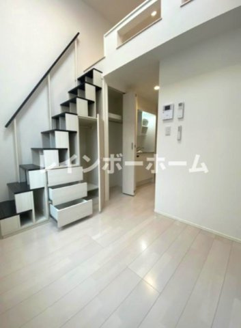 アジュール小岩の居間・リビング