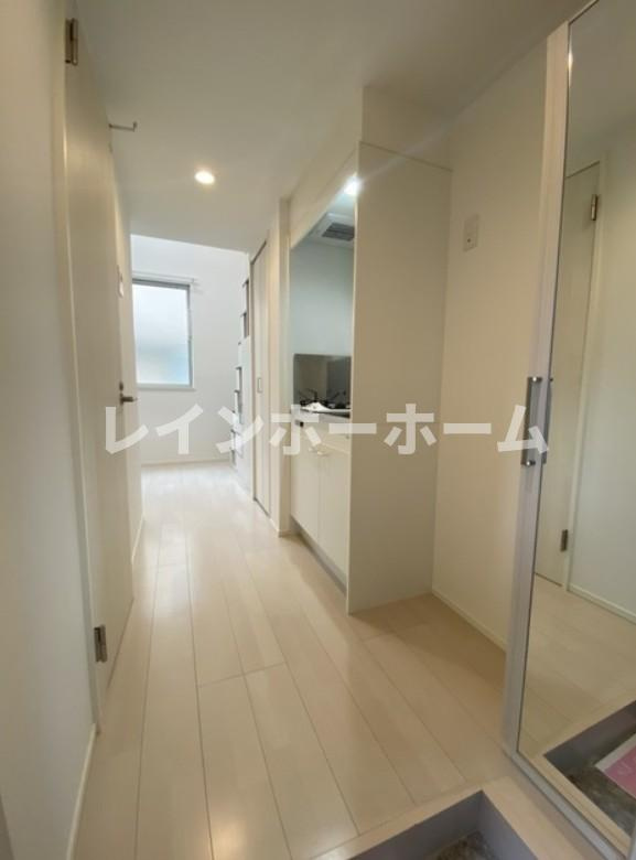 アジュール小岩の玄関