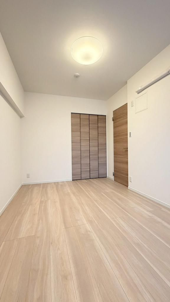 調布市染地２丁目の中古マンションの洋室