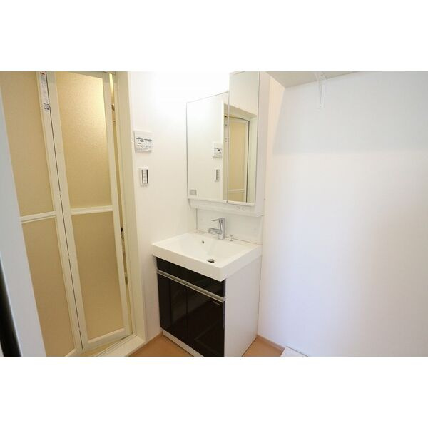 GRANDTIC Waltz　名古屋市賃貸　仲介手数料無料の洗面所