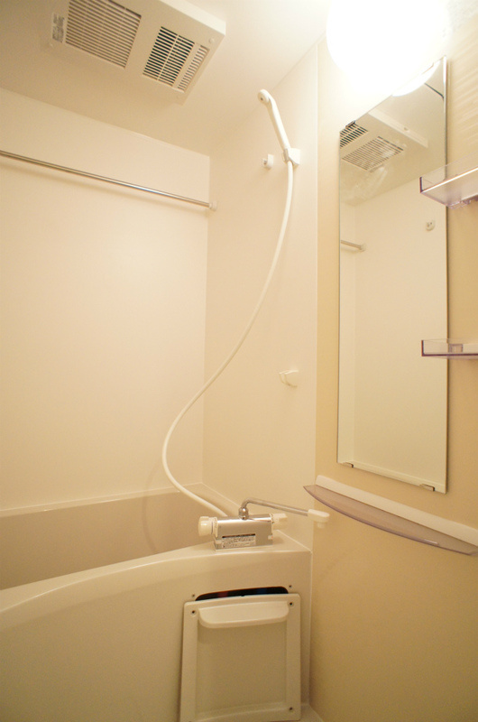 リブリ・LUCIA湘南の浴室