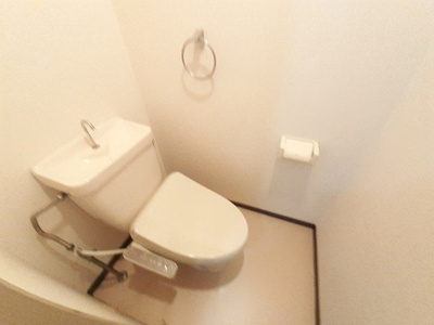 【トイレ】 | フラッツ・アイ | 清潔感のあるトイレです