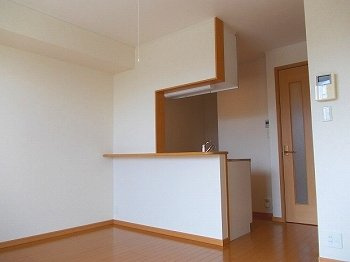 【居間・リビング】 | エメラルド雅Ⅲ | リビングです