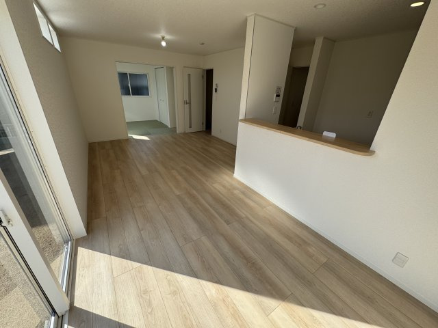 久留米市高三潴　新築戸建ての居間・リビング