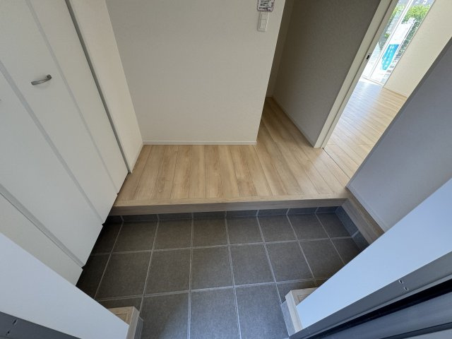 久留米市高三潴　新築戸建ての玄関