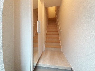 【玄関】 | カミーノクラントーノ　ウーノ | きれいな玄関です