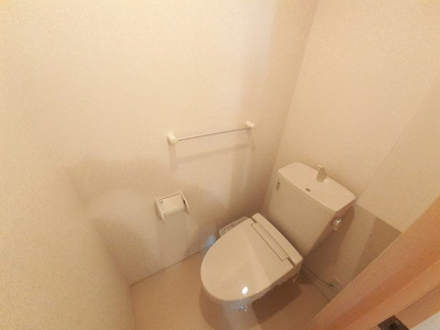 【トイレ】 | グランデ光祥１ | コンパクトで使いやすいトイレです